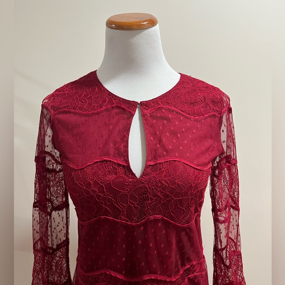 Sachin & Babi Red Lace 3/4 Length Bell Sleeve Dress - Picture 3 of 6